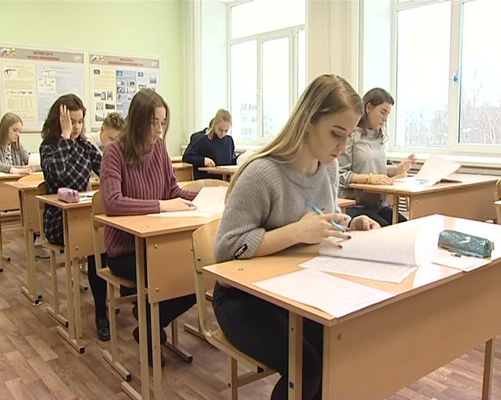Костромские школьницы победили на олимпиаде по избирательному праву