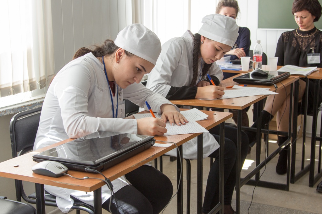 Сегодня в Костроме завершается региональный этап Всероссийской олимпиады среди студентов-фармацевтов