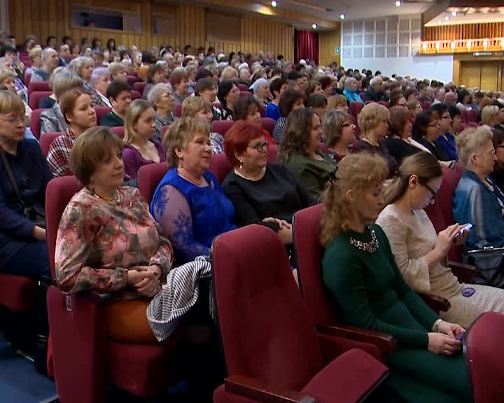 В Костроме прошло торжественное собрание, посвященное Международному женскому дню