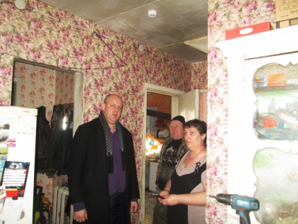 В Костромской области начали устанавливать пожарные оповещатели в домах многодетных семей