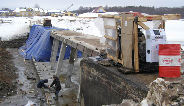 В городе Солигаличе Костромской области  капитально ремонтируют плотину