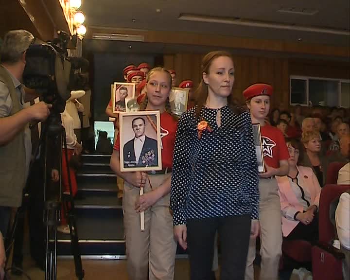 В Костроме прошло торжественное собрание в честь 74 годовщины Победы в Великой Отечественной войне