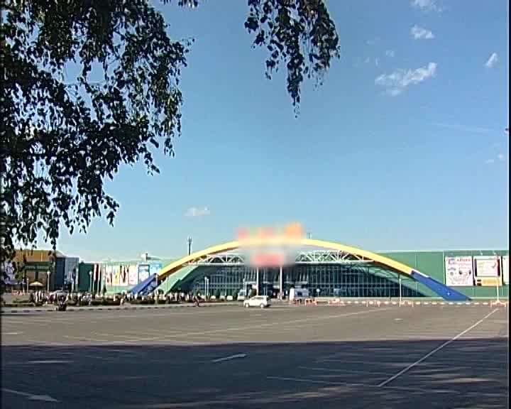 В Костроме в выходные эвакуировали людей сразу из семи торговых центров