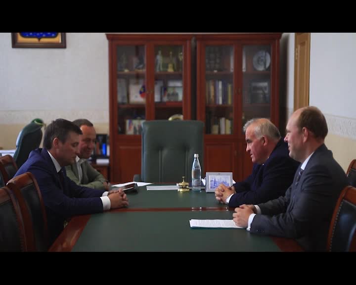 Губернатор Костромской области Сергей Ситников провел рабочую встречу с руководством «Сбербанка»