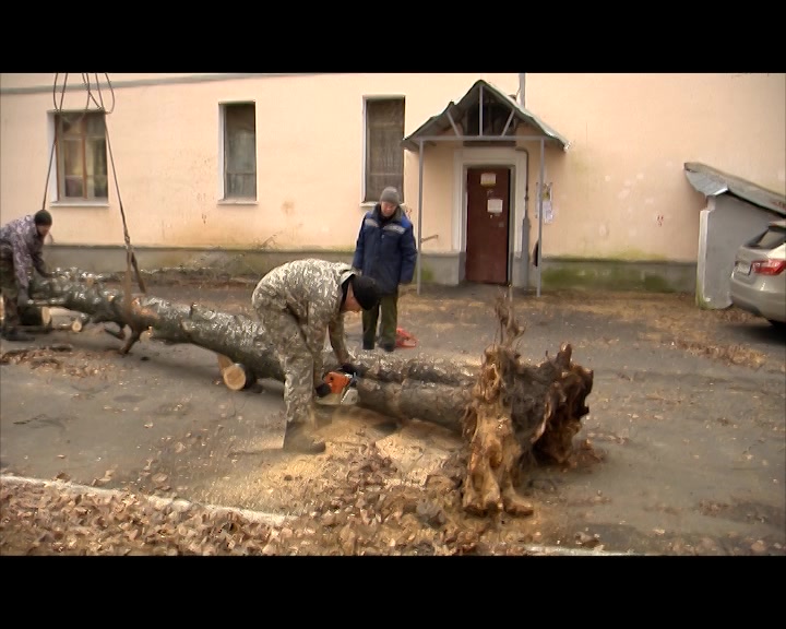 В Костромской области устраняют последствия непогоды
