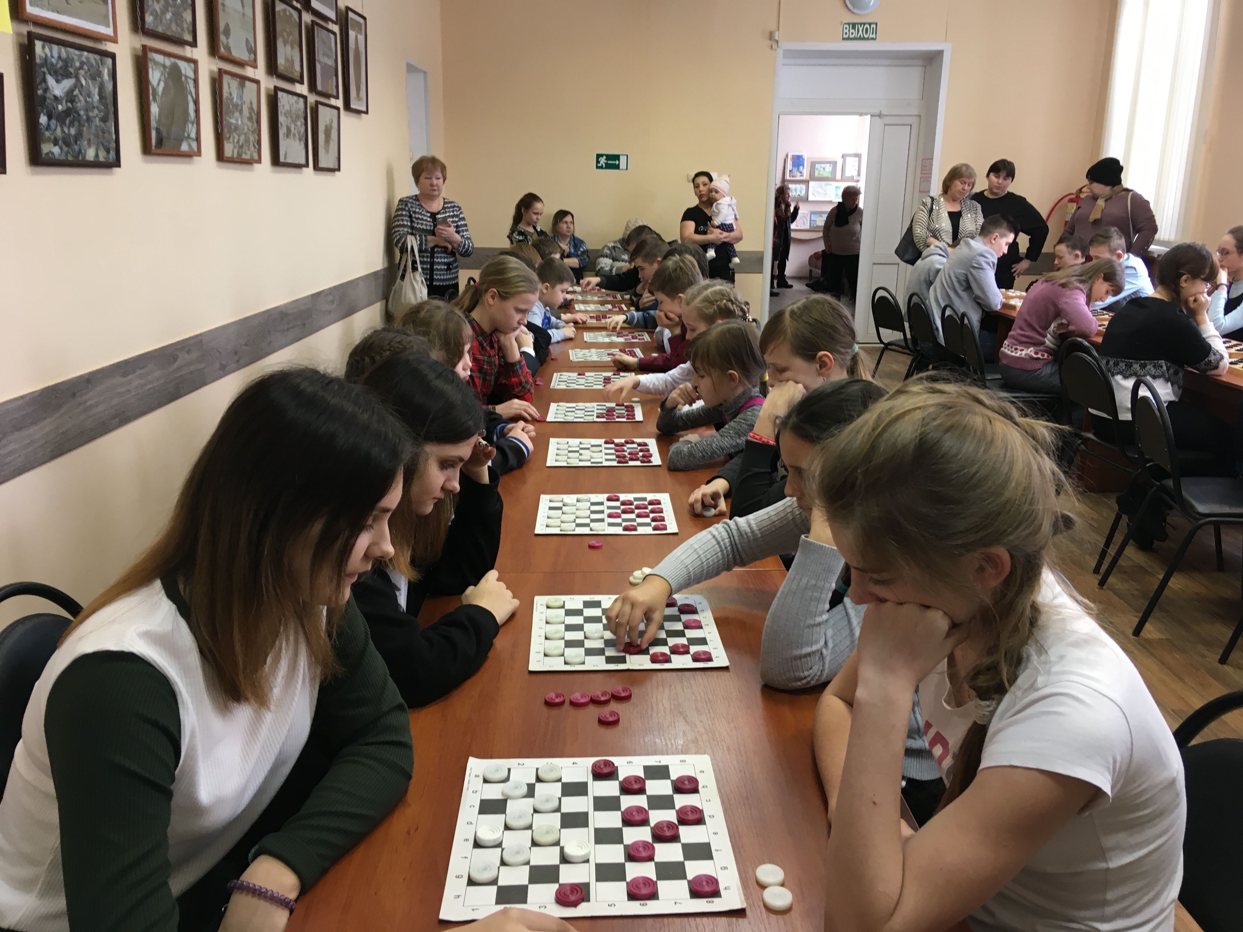 В Костроме прошли соревнования по русским шашкам
