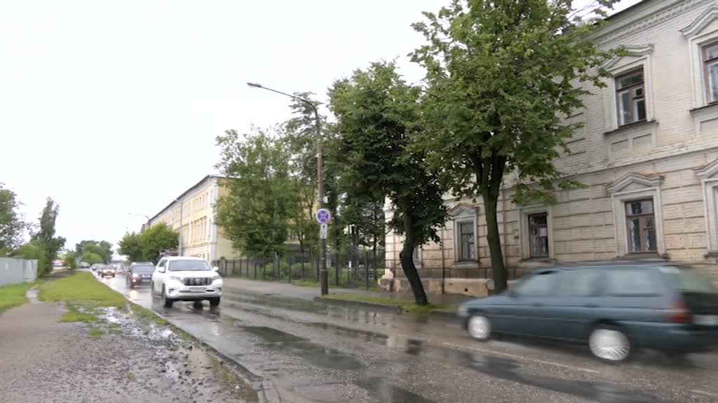 В центре Костромы появится большая парковка
