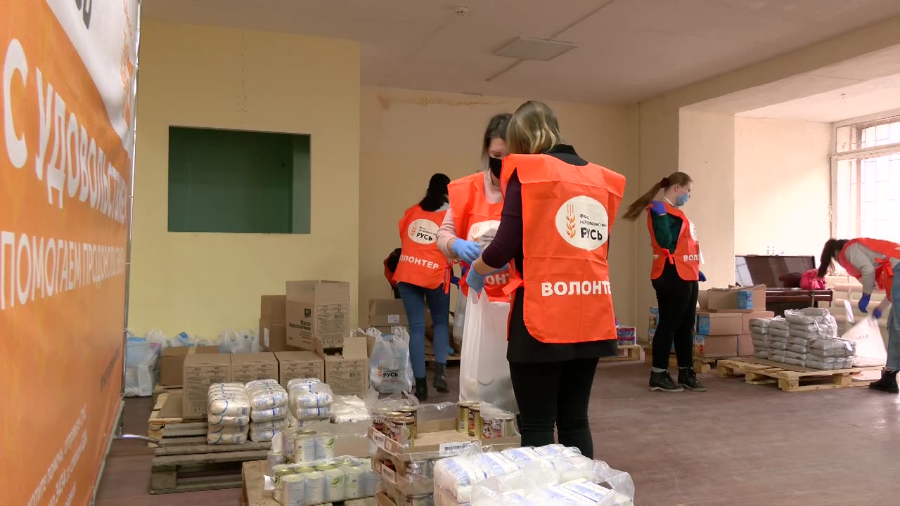 Более 13,5 тысяч тонн продуктов жителям региона передал Благотворительный фонд «Русь»