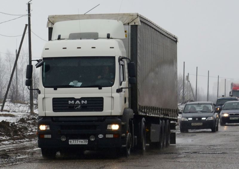 В Костроме начали выдавать разрешения на проезд большегрузов весной