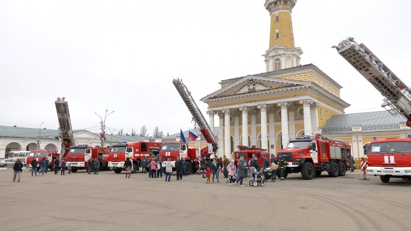 372 года исполняется пожарной охране России