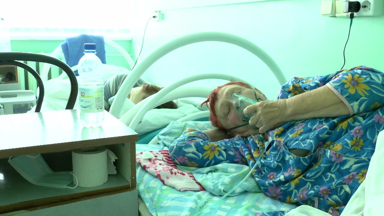 В реанимации больниц Костромской области  находятся уже 67 больных с COVID-19