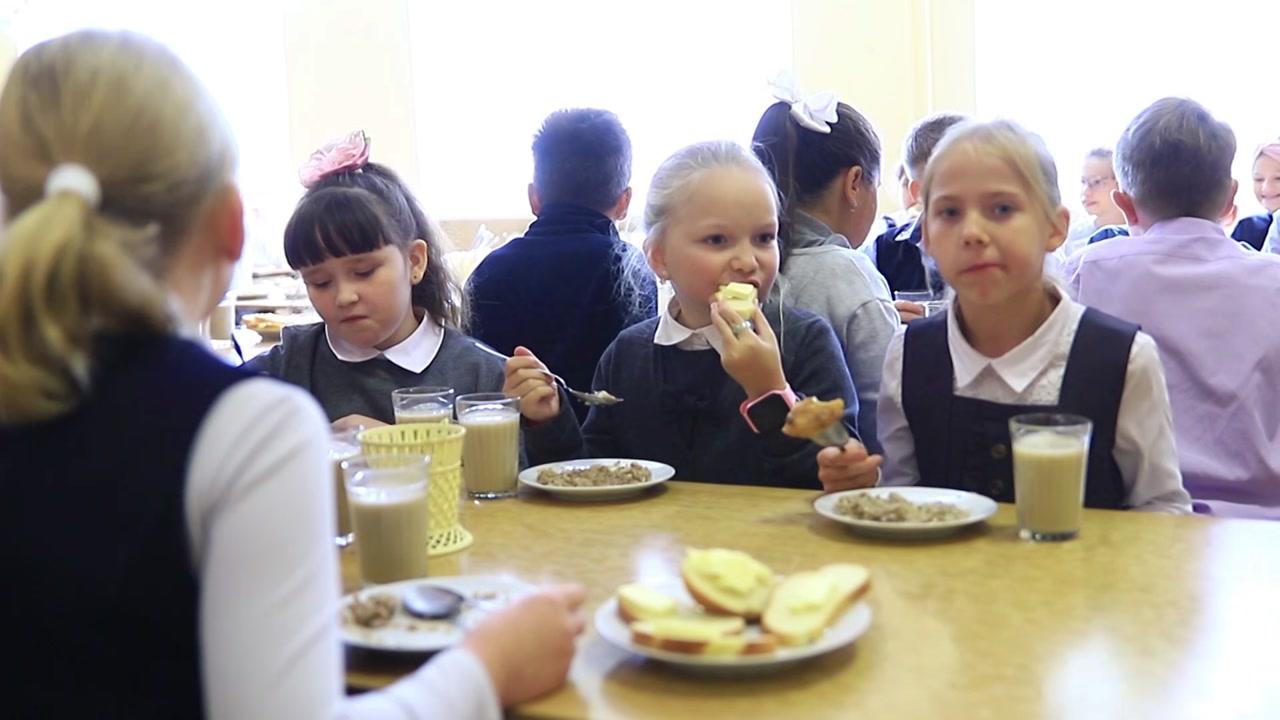Комиссия проверила организацию питания в школе № 32 Костромы