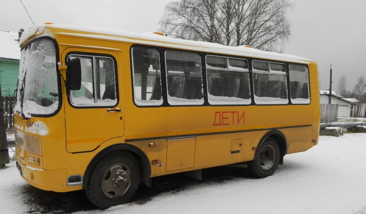В Октябрьский район поступил новый школьный автобус