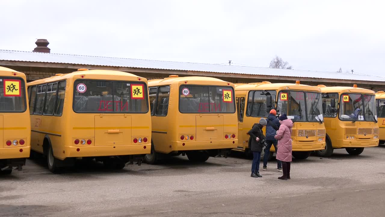 В Костромскую  область поступило 12  школьных автобусов