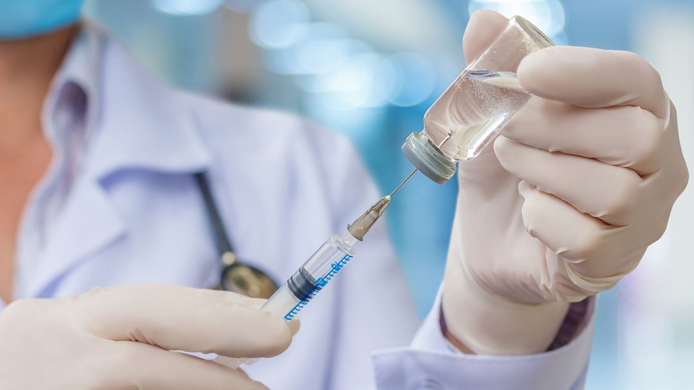 В Костроме прививки от COVID-19 в выходные  сделали 906 человек
