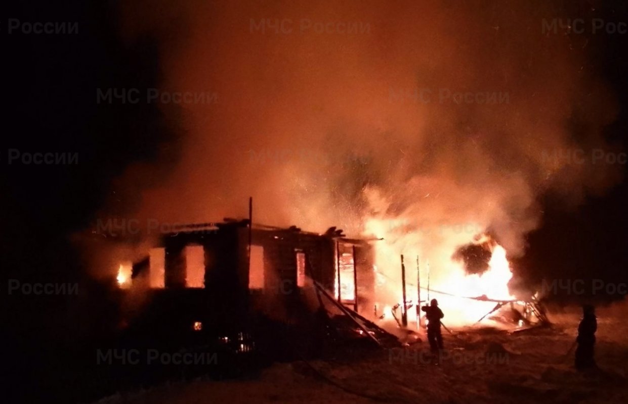 Два человека погибли в результате пожара в Костромской области