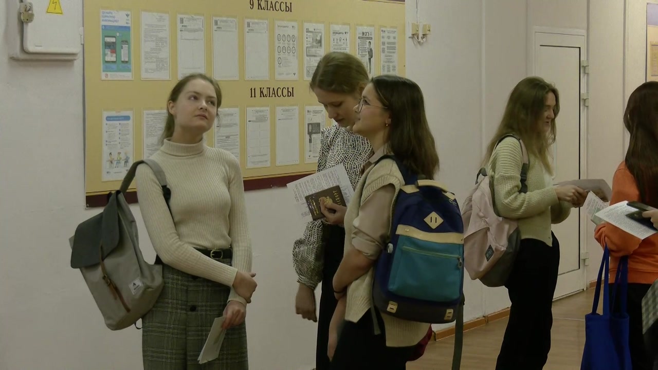 Сегодня старшеклассники Костромской области продемонстрировали знания по литературе
