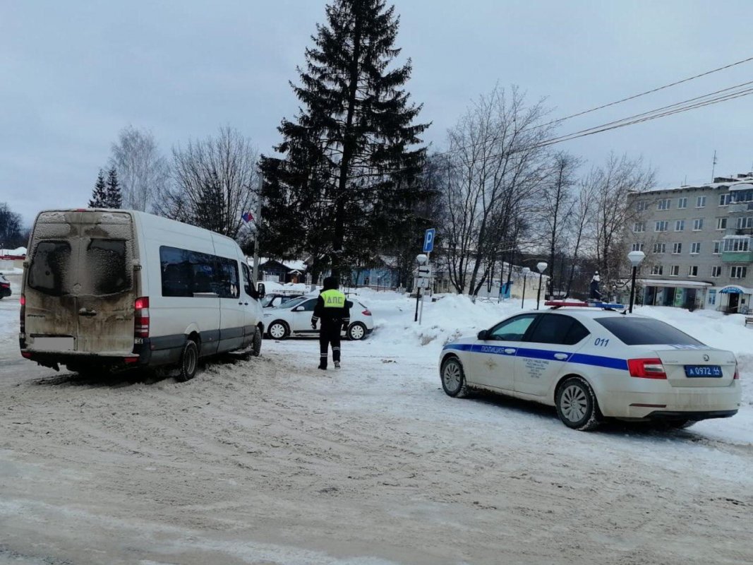 Костромские госавтоинспекторы сняли с рейсов шесть автобусов