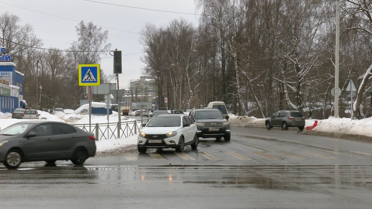 В Костроме  настраивают светофоры на улице Сусанина