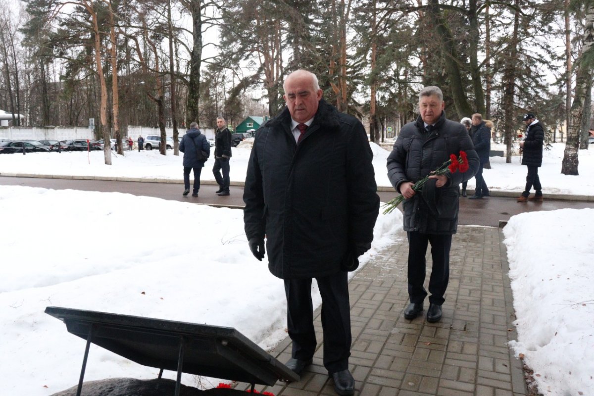 В Костромской области почтили память солдат и офицеров, погибших в боях за Родину