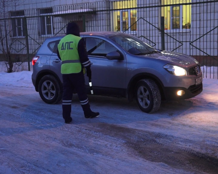 Костромские госавтоинспекторы активизировали рейды по пресечению нарушений при перевозке детей