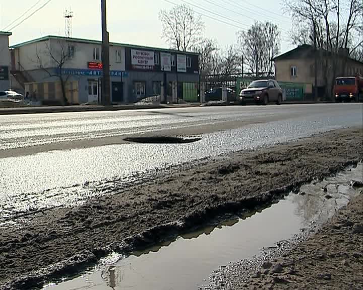 Трещины и ямы на гарантийных дорогах Костромы устранят до конца весны