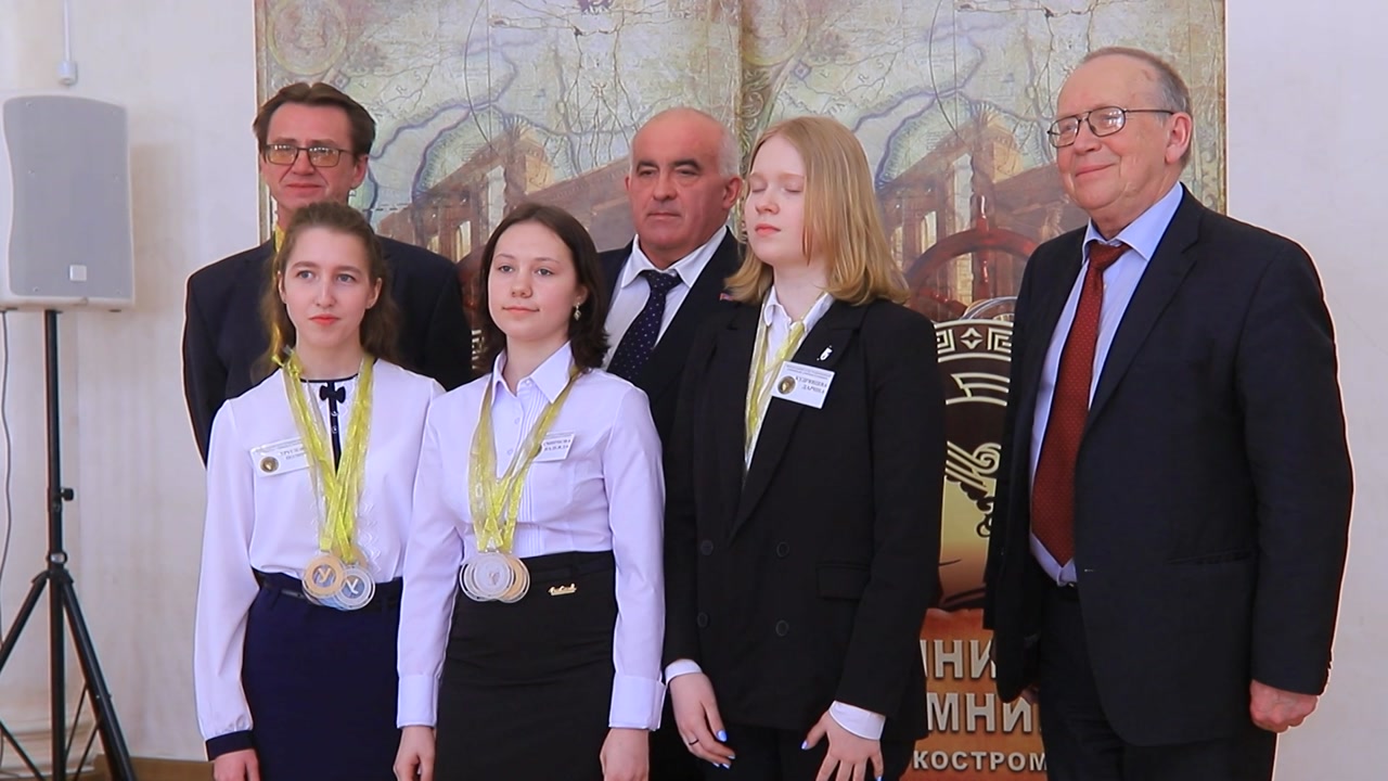 В Костроме состоялся региональный финал Телевизионной олимпиады «Умницы и умники»