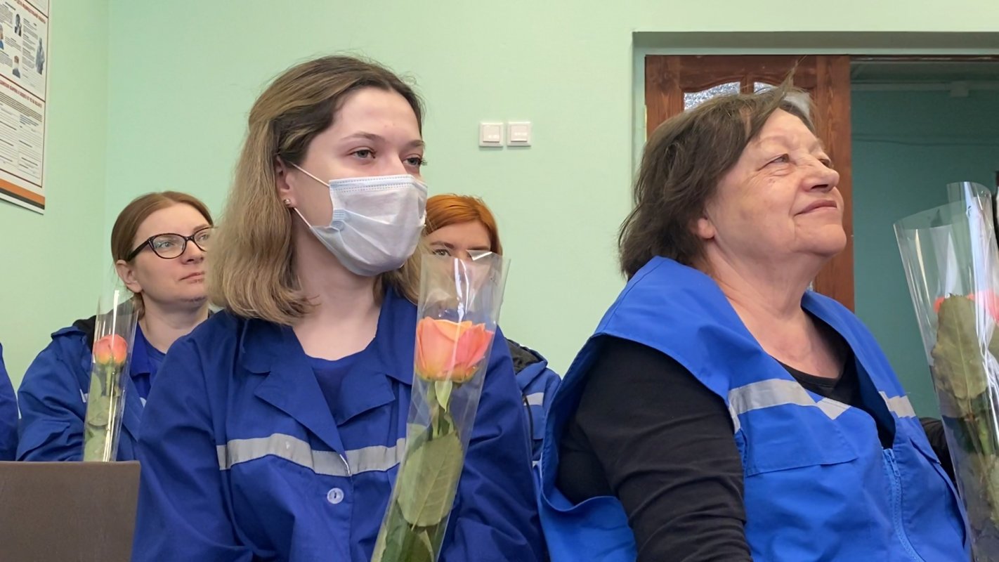 Депутаты Думы Костромы поздравили работников скорой медицинской помощи с профессиональным праздником