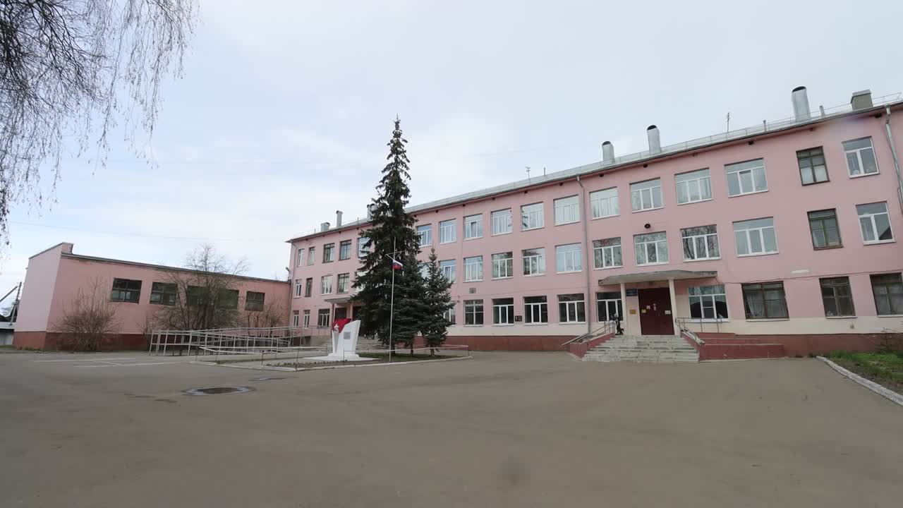 Школа №7 Костромы в следующем учебном году может перейти на работу в одну смену