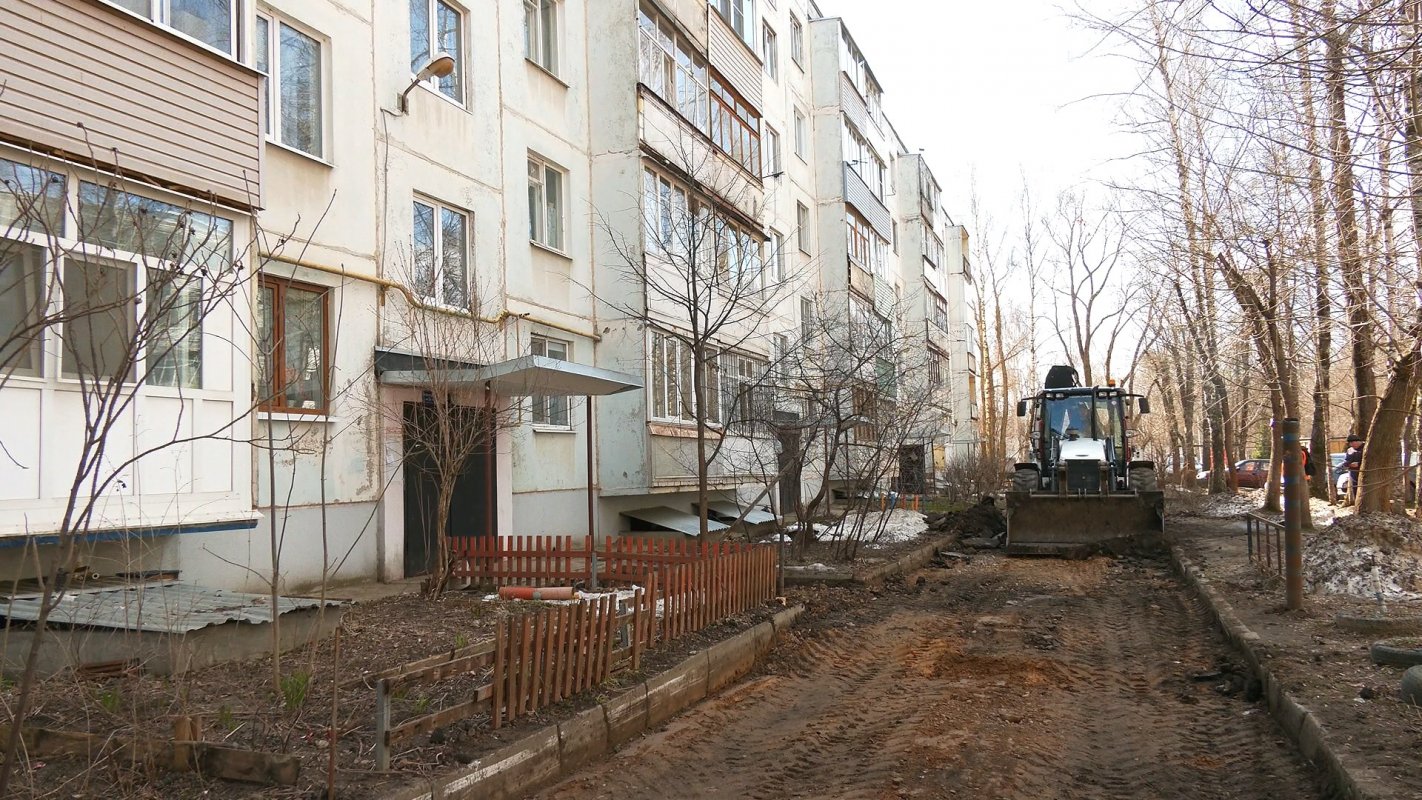 В Костроме подрядчики приступили к благоустройству дворов