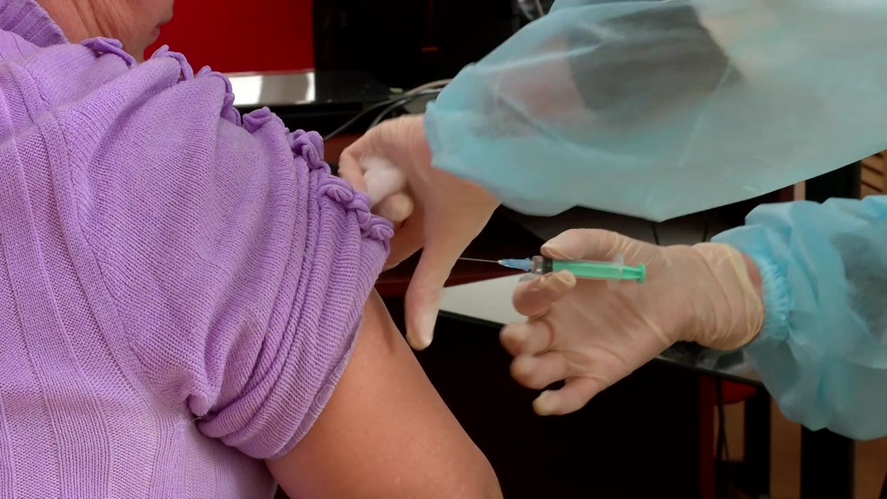 В Костромской области продолжается кампания по вакцинации от COVID-19