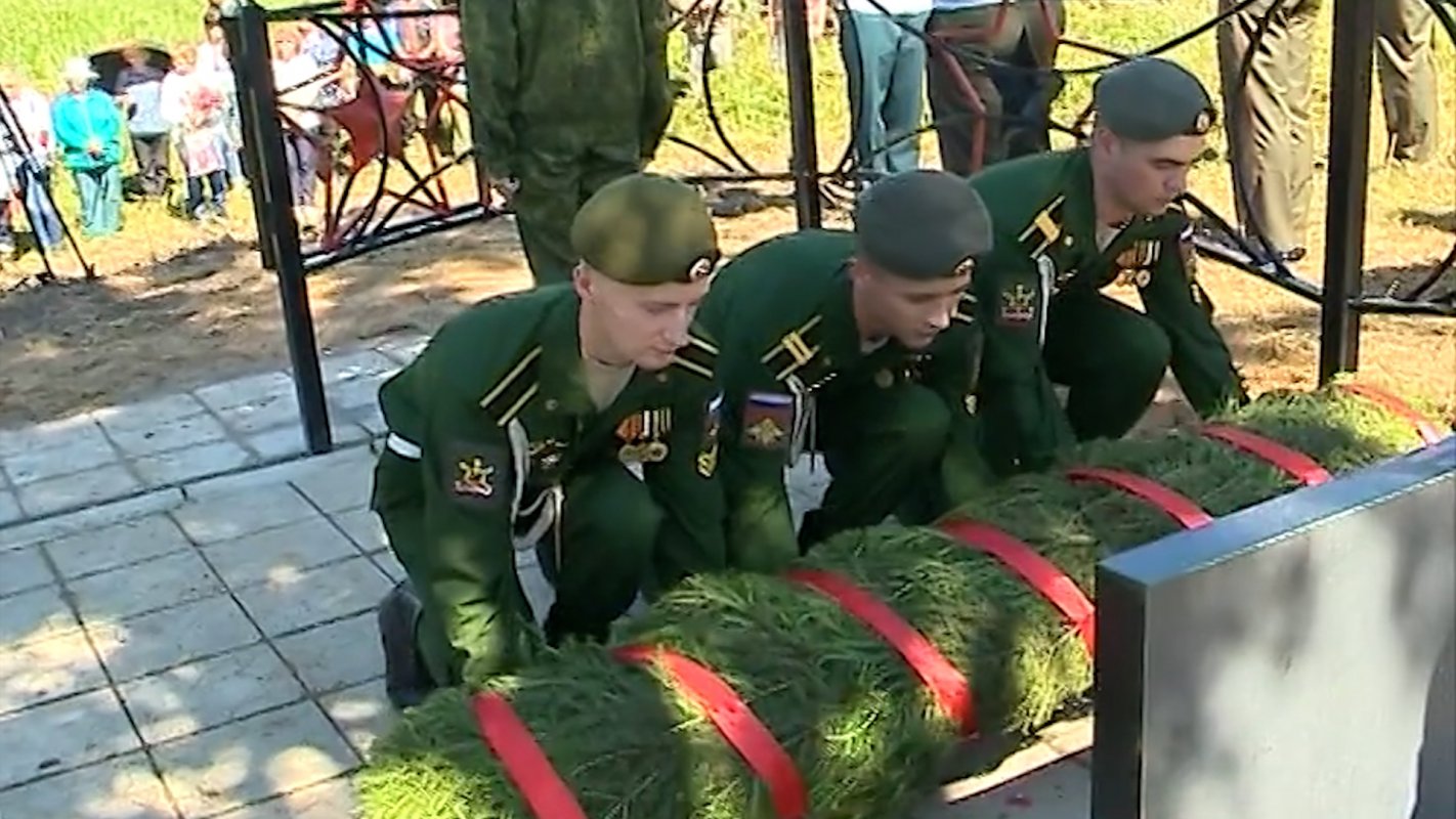 В Смоленской области братское захоронение воинов-костромичей поставлено на учет