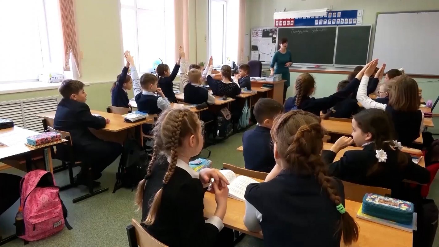 Пополнили штат детских садов, школ и развивающих центров Костромской области