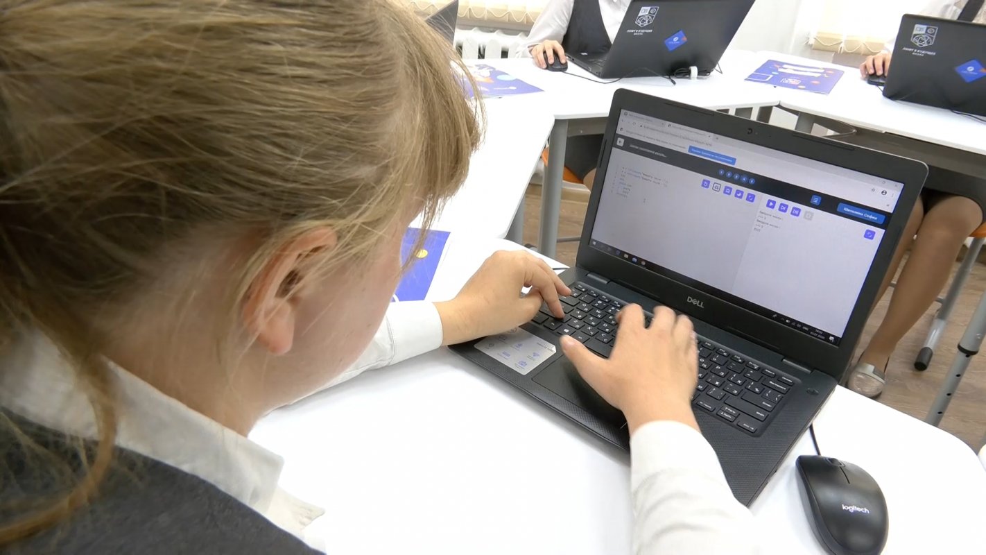 Костромские школьники узнают «Код будущего»