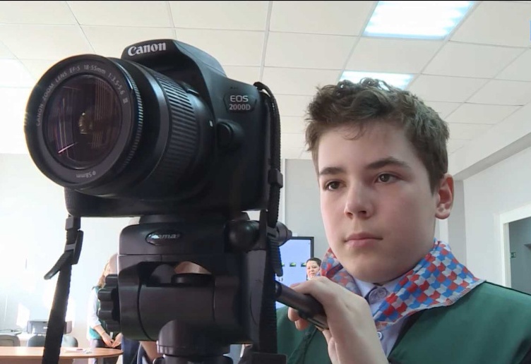 Юных жителей Костромской области приглашают на конкурс видеооткрыток «Смотри, это Россия»