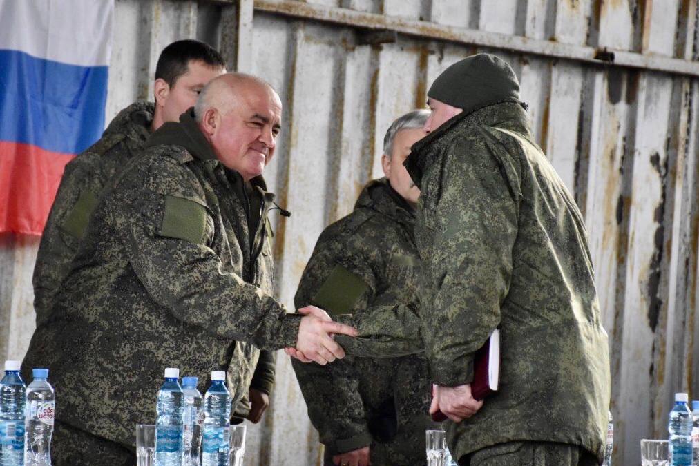 В зоне СВО Сергей Ситников проверил бытовые условия костромских военнослужащих