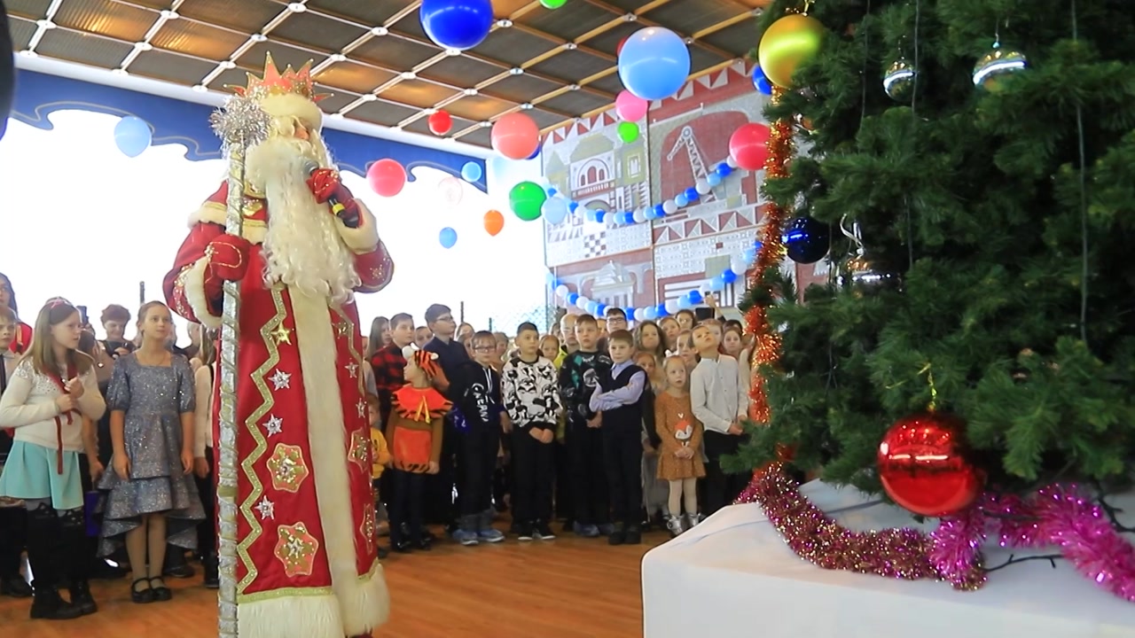 «Губернаторская ёлка» собрала детей со всей Костромской области