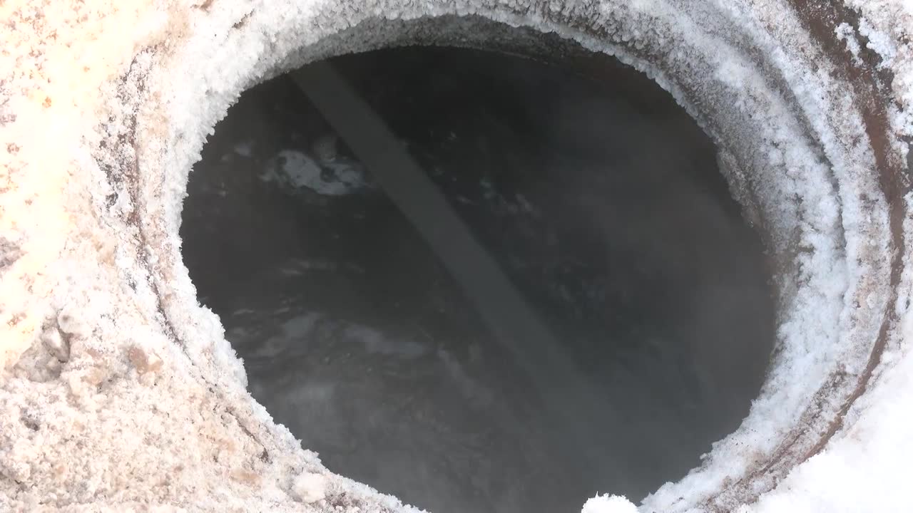 В Костроме провели рейд по выявлению незаконных врезок в дождевую канализацию