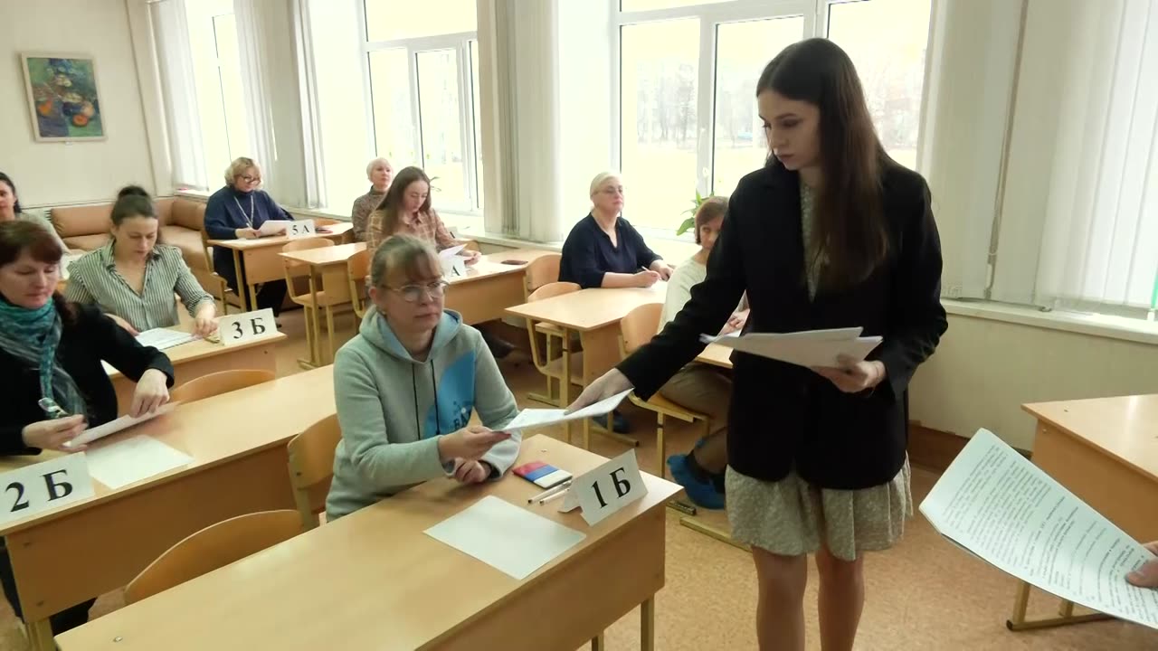 В Костроме родители будущих выпускников попробовали сдать ЕГЭ