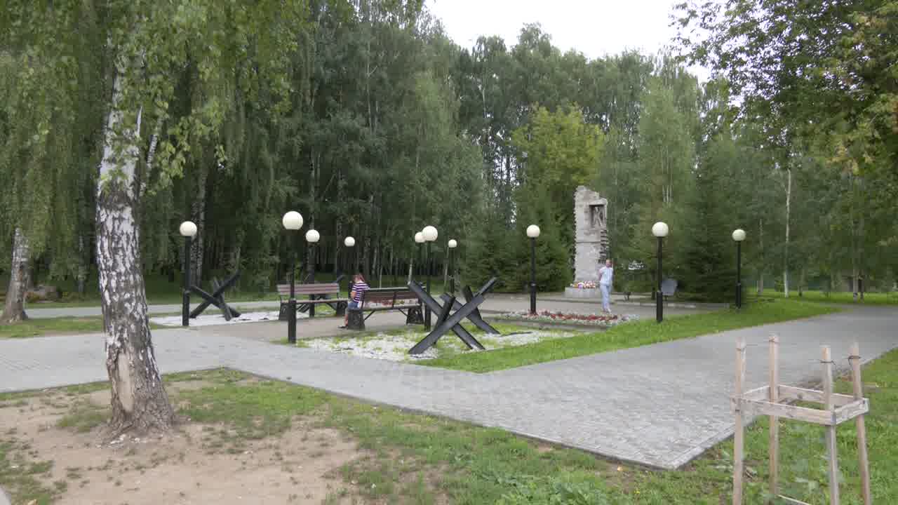 В Костроме после зимы приводят в порядок парки, памятники, места отдыха горожан
