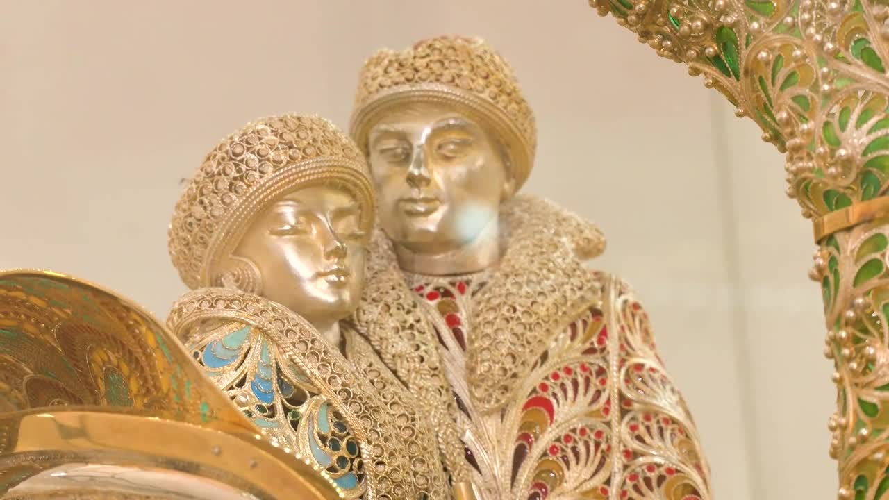 В Костроме открылся XXIV Международный ювелирный фестиваль «Золотое кольцо России»