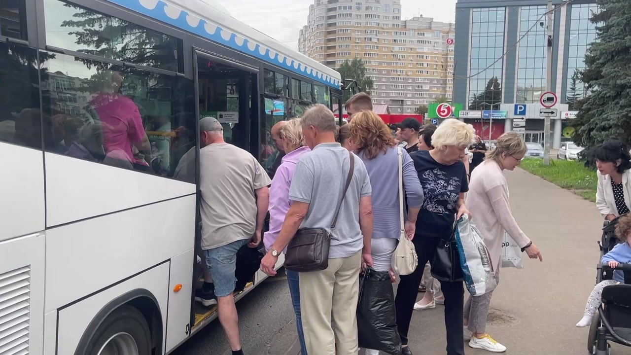 С пятницы в Костроме начнут действовать льготные проездные для учащихся