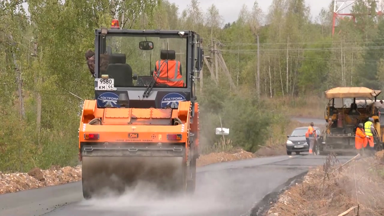 Благодаря Президентскому нацпроекту в Костромской области продолжают ремонтировать дороги