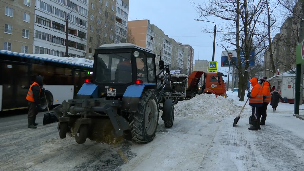 В Костроме ликвидируют последствия снегопада
