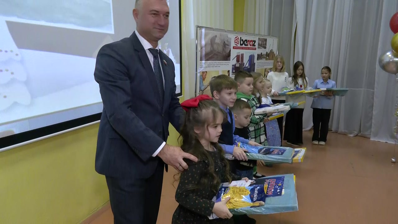 В Костроме подвели итоги конкурса детских рисунков «Дом моей мечты под Новый год»