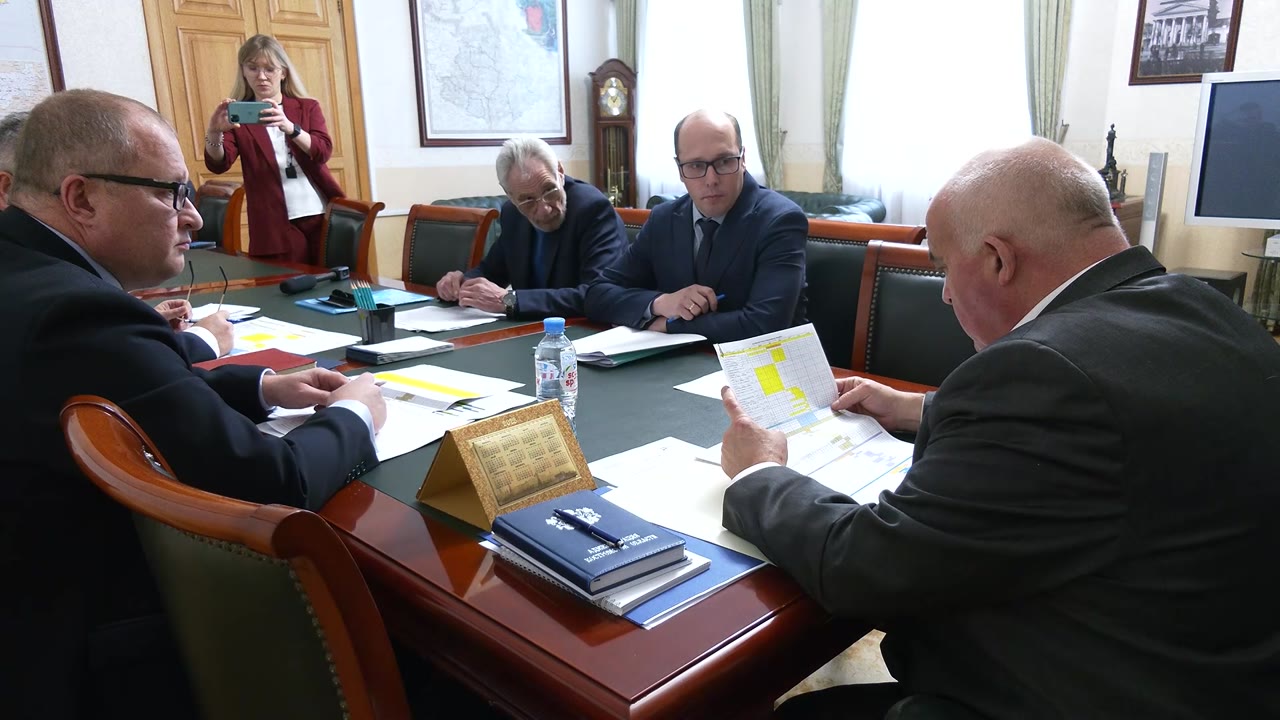 В администрации Костромской области обсудили план-график дорожных работ