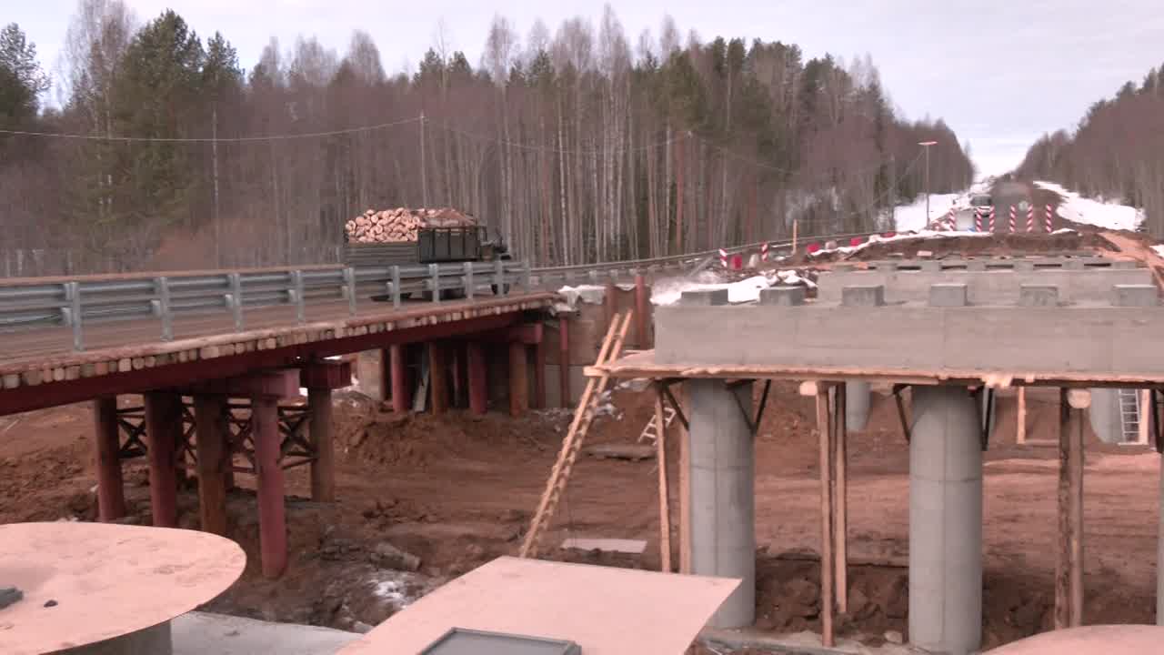Губернатор Костромской области проконтролировал ремонт моста через р. Княжая