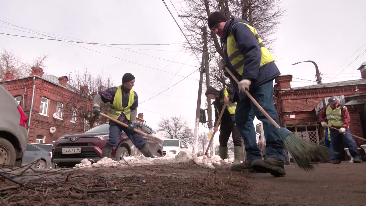 Сегодня в Костроме стартовал месячник по уборке города