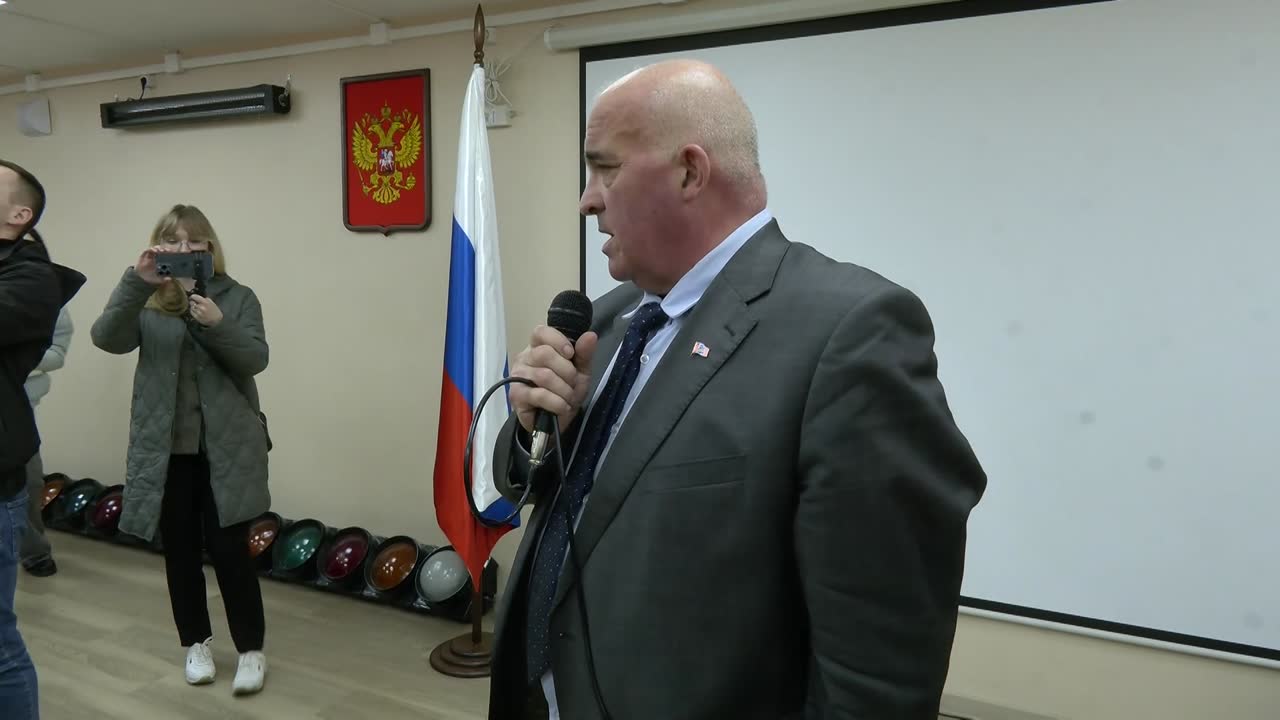 Сергей Ситников рассказал белгородским школьникам как будет устроена их жизнь на Костромской земле