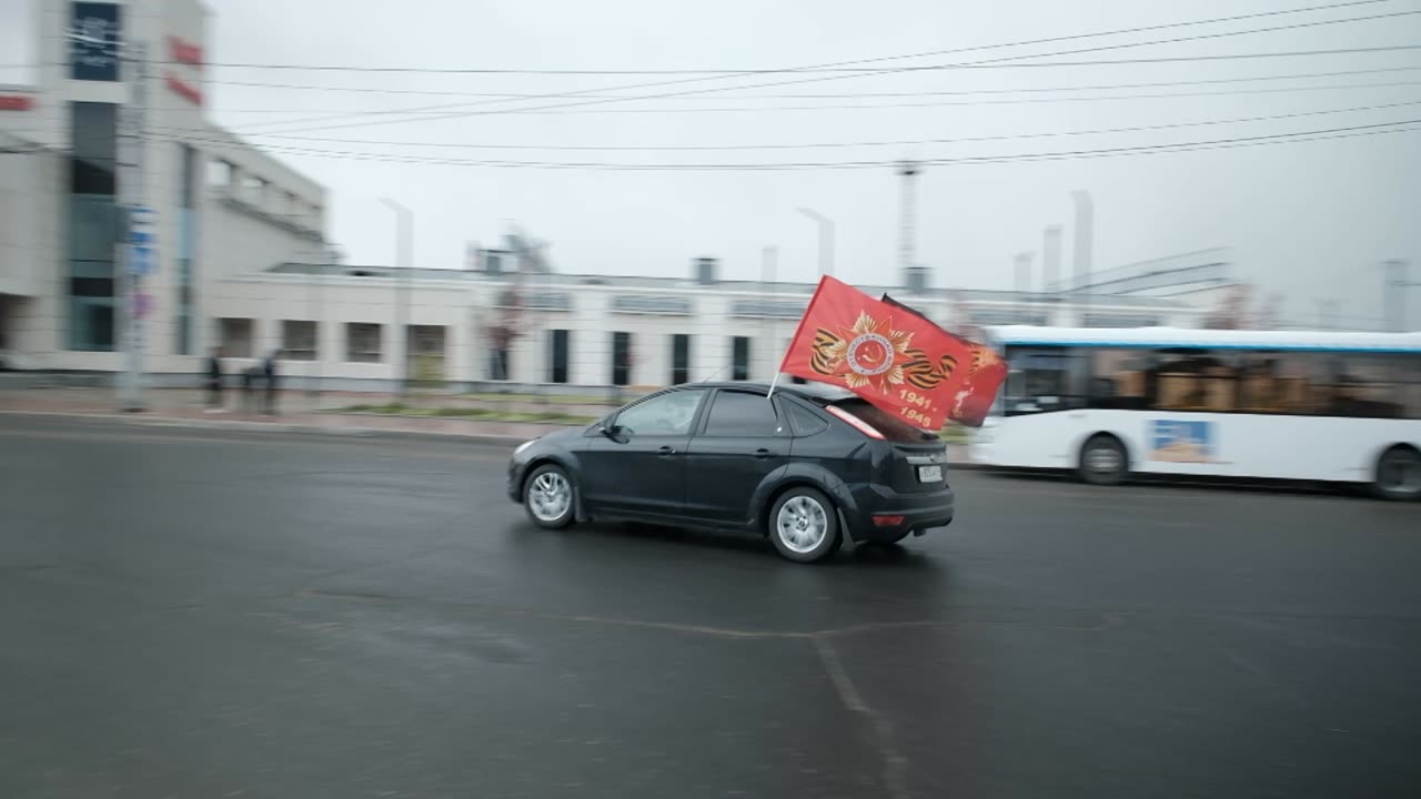 В День Победы в Костроме прошел массовый автопробег